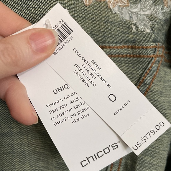 NWT Chico's Embellished Floral Gold Pearls and Beaded Denim Jacket Size O - Picture 9 of 12